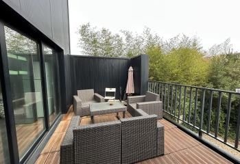 Location bureaux Bordeaux - Proche tram C/E et bus 4/7/32/45