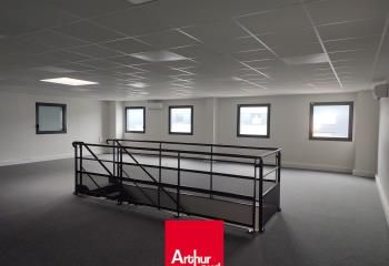 Local d'activité à louer Genay - Proximité A46