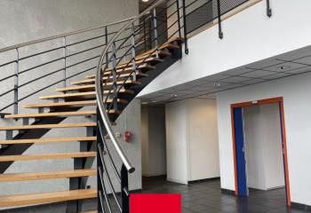 Location bureaux Genay - Proche autoroutes A46 et A6