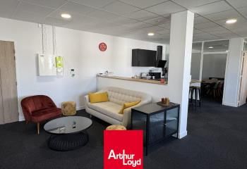 Location bureaux Genay - Proche autoroutes A46 et A6