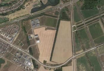 Terrain industriel à vendre - Saint-Pierre-du-Perray, accès RER D et autoroutes