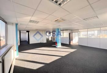 Location bureaux Courcouronnes face centre commercial Evry 2
