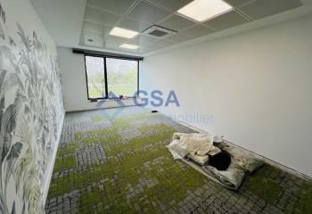 Location bureau Lieusaint - Proche RER D, Autoroute A5 et Francilienne