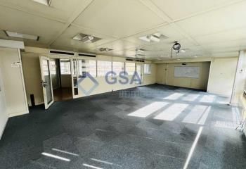 Location bureaux Évry Centre - Proche RER D et centre commercial Le Spot