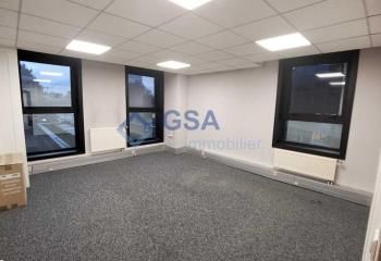 Location bureaux Évry centre-ville - Proche RER D, Tram T12 et Autoroute