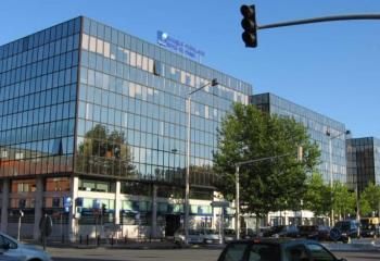 Location bureaux Courcouronnes - Proche centre commercial Evry 2 et transports