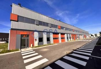 Location cellules d'activités Corbeil-Essonnes - Proche zone commerciale