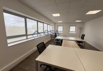 Bureaux à vendre Milly-la-Forêt - Proche RER et autoroute