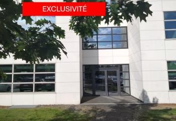 Location bureaux Rennes - Accès privatif et 17 places de parking