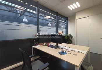 Location bureaux Saint-Benoît - Proche autoroute, bus et route