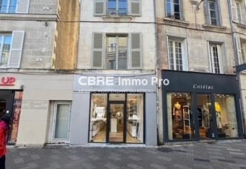 Location local commercial Poitiers centre-ville - Rue Gambetta