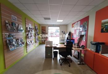 Location bureaux Chasseneuil-du-Poitou - Proche parkings publics