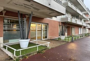 Vente bureaux Olivet - Proximité Clinique de l'Archette, Tram A, Bus