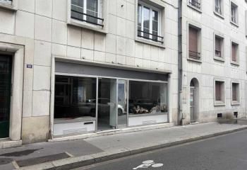 Local commercial à louer Orléans hyper centre - Transports en commun