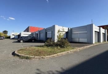 Vente locaux professionnels Saint-Jean-de-la-Ruelle - Proche bus et autoroute