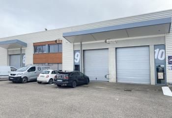 Local d'activité à louer Saint-Priest - Proximité A46, A43 et gare