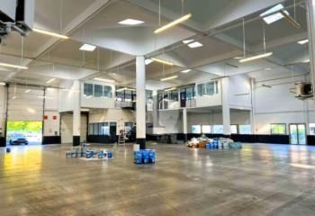 Cellules d'activité à louer Villeneuve-d'Ascq - Proche métro et autoroutes