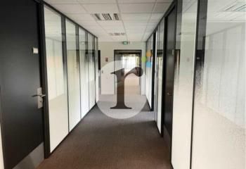 Location bureaux Wasquehal - Proche tram, métro, bus et autoroute