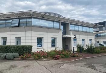Vente bureaux Bron - Proche A43, périphérique et tramways T2 et T5