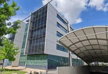 Location bureaux Lyon 8 - Proche métro Laennec, accès rapide autoroutes et aéroport