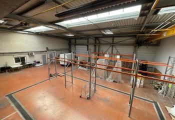 Local d'activité à louer Bron - Proximité bus, tram et autoroutes