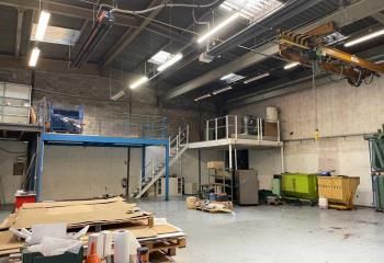 Locaux d'activités à vendre Saint-Priest - Proche aéroport Lyon Saint-Exupéry