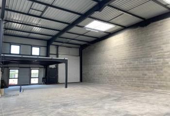 Local d'activité à louer Saint-Priest - Proche aéroport et autoroutes