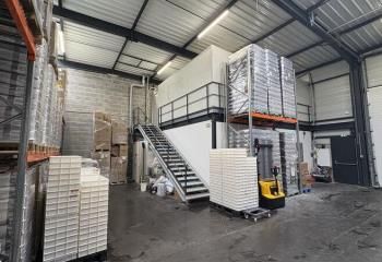 Local d'activité à louer Décines-Charpieu - Proximité autoroutes et transports