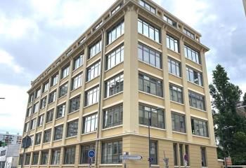 Bureaux rénovés Villeurbanne Gratte-Ciel - Métro A
