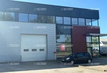 Location local d'activité Élancourt - Accès transports