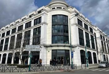 Location bureaux Serris - Proche gare RER Val d'Europe et autoroute A4