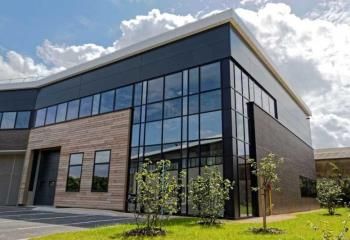 Local d'activité à louer Sucy-en-Brie - Proximité A86 et transports