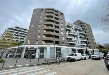 Location local commercial Paris 15e - Proche Parc Georges Brassens