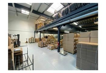 Location local d'activité Gennevilliers - Proche axes routiers et transports