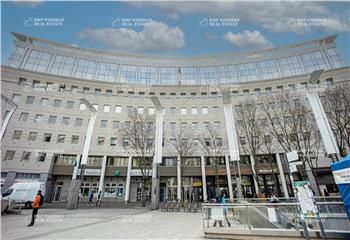 Location bureaux Villeurbanne - Proche métro, tramway et bus