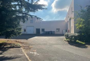Location activité/entrepôt - 2763 m²