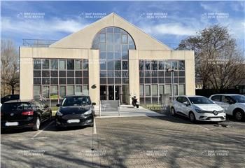 Location bureaux Eybens - Proche transports en commun