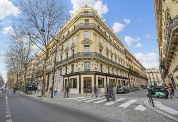 Location bureaux Paris 7 - Métro Solférino, immeuble indépendant