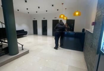 Location bureau - 275 m²