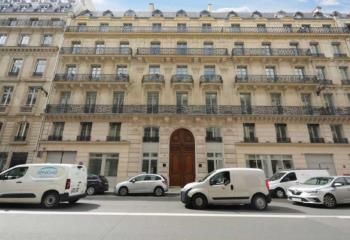 Location bureaux Paris 9 - Proche métro, RER et gare Saint-Lazare