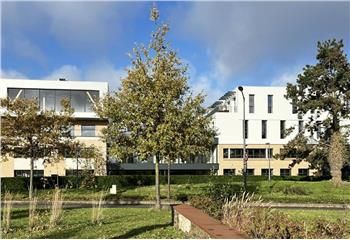 Location bureaux Villeneuve-d'Ascq - Proche transports et commerces