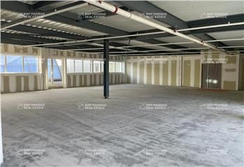 Location bureaux Saint-Grégoire - Centre commercial Grand Quartier