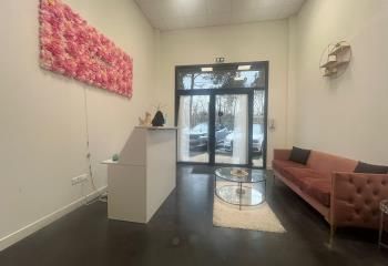 Location local commercial Le Pian-Médoc - Zone commerciale