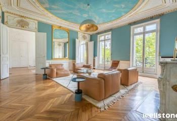 Location bureaux Paris 8 - Proche Métro Saint-Augustin