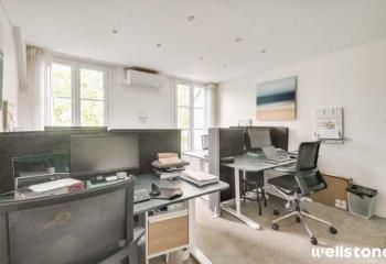 Location bureau Paris 8 - Proche métro Saint-Augustin et gare Saint-Lazare