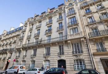 Location bureaux Paris 9 - Proche métro Blanche