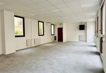 Location bureau - 67 m²