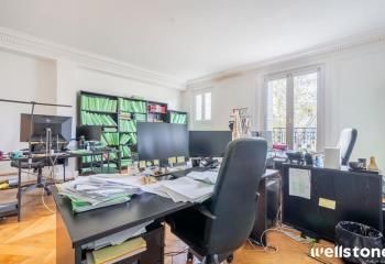 Location bureau - 258 m²