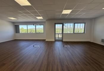 Location activité/entrepôt - 385 m²