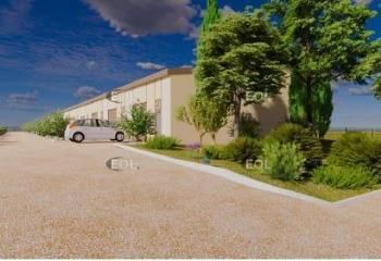 Local d'activité à louer Apt - Parc sécurisé et 13 portes de plain-pied